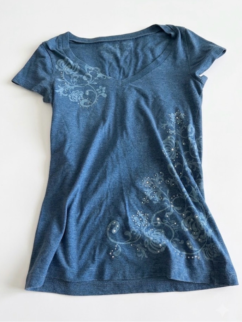 Y2K Vintage Lilu Original V-Neck Grunge Tee Rhinestone Fairycore Whimsigoth